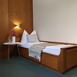 Готель Schoenbrunn Мерано
