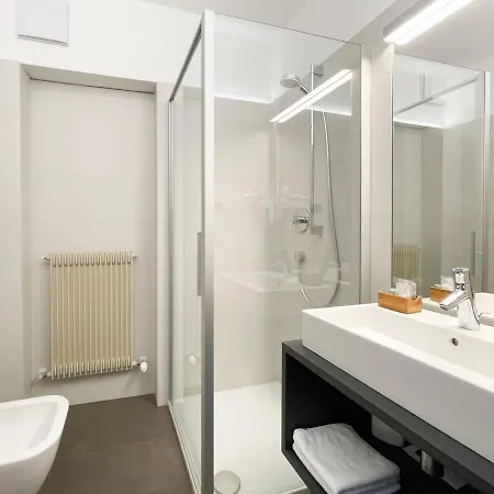 Hotel Schoenbrunn 3*