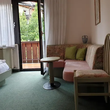 Ξενοδοχείο Schonbrunn 3*