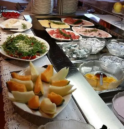 Schoenbrunn ホテル