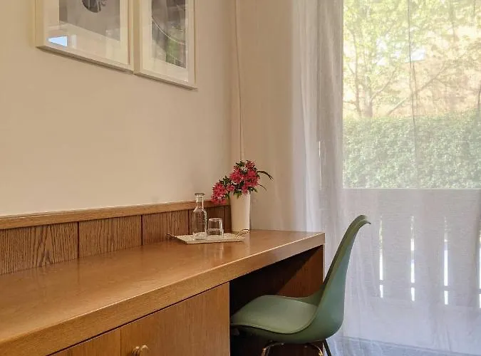 Schoenbrunn Szálloda Merano